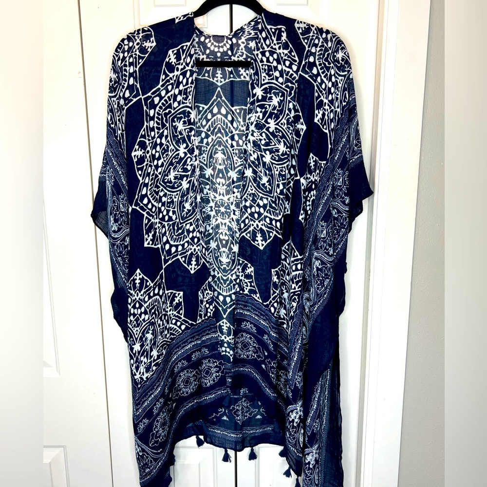 LOVESTITCH from Vici Kimono, Mandala Print, One size